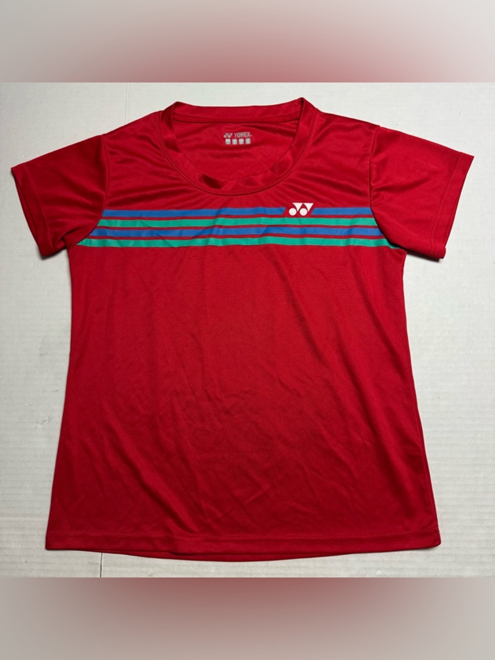 Yonex Women's Team Shirt In Red Short Sleeve Jersey Tee Size: M (USA)